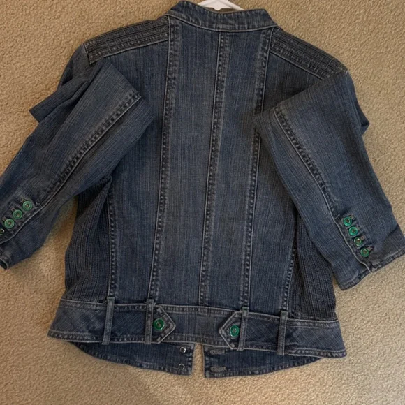 Tahari cute Jean jacket with green detail - Picture 2 of 4